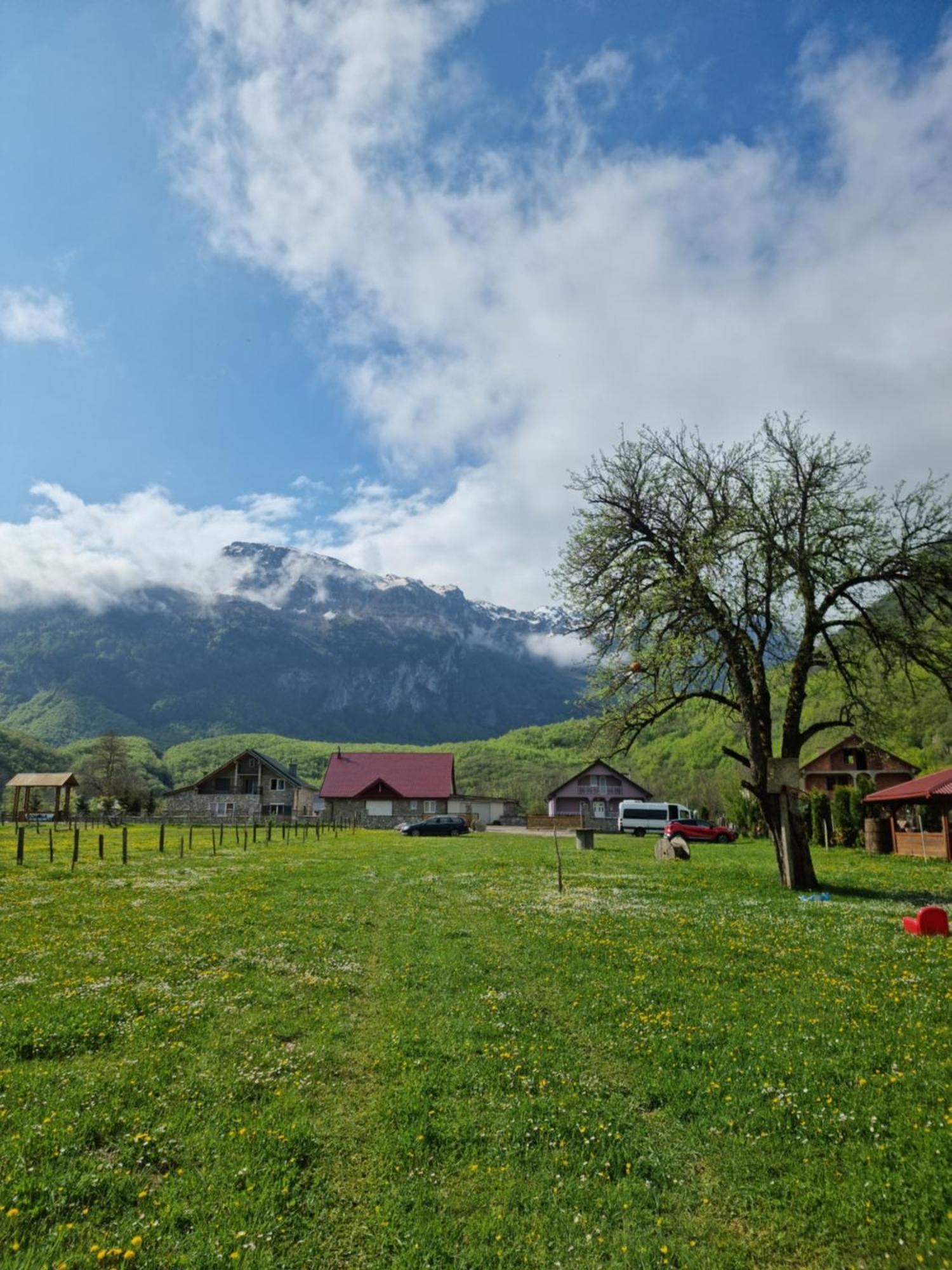 Hotel Ethno Katun Rosi Agrotourism Gusinje Exterior foto