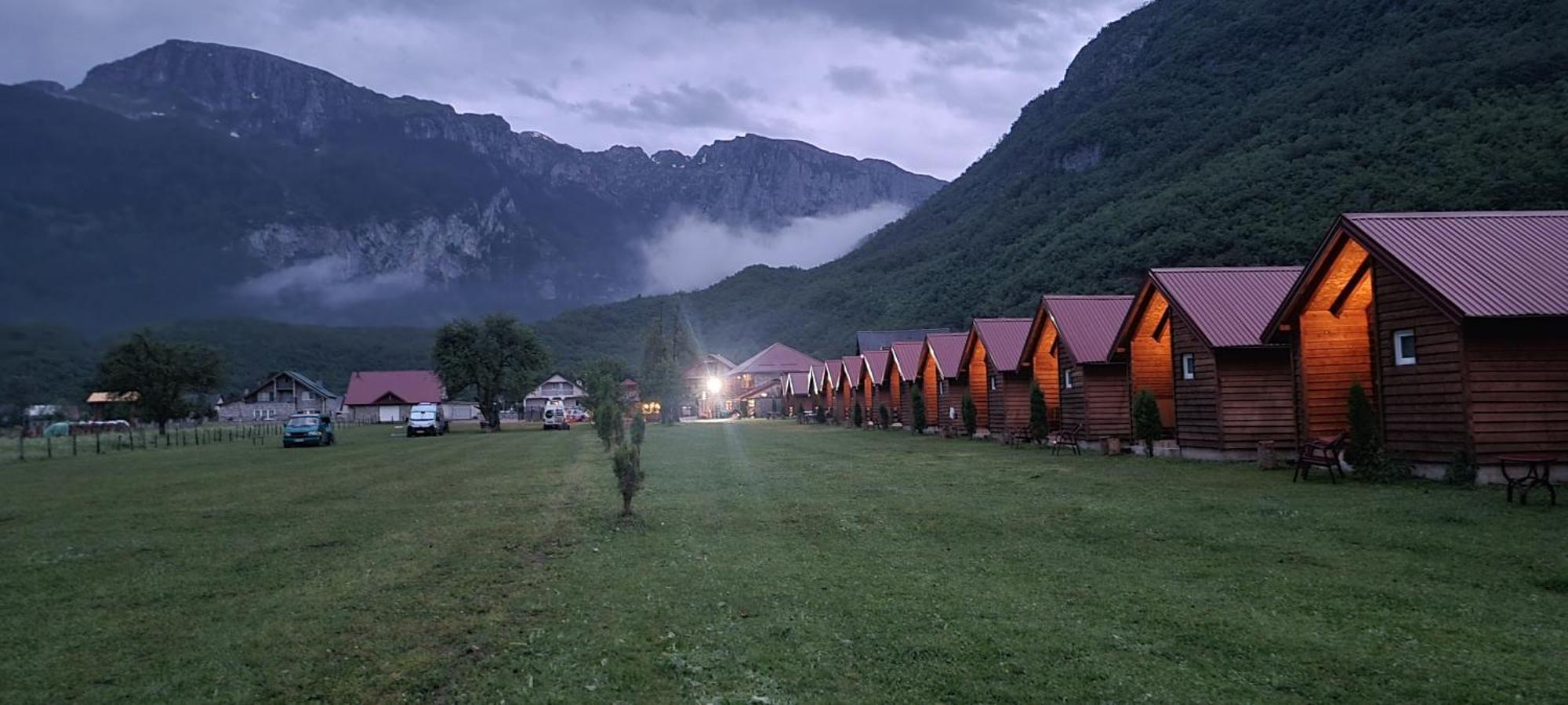 Hotel Ethno Katun Rosi Agrotourism Gusinje Exterior foto